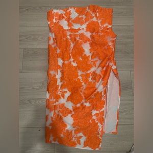 STRAPLESS MIDI DRESS